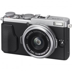 FUJIFILM X70 Mirrorless Digital Camera